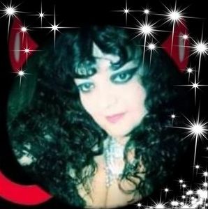 Meet your Posher, Leonor